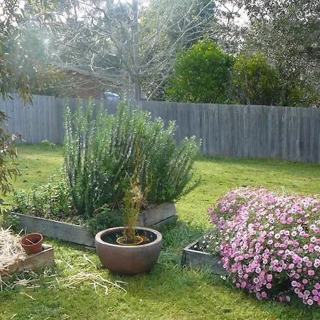 Banksia Waters Villa Lakes Entrance Exterior photo