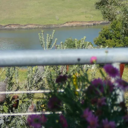Banksia Waters Villa Lakes Entrance Exterior photo